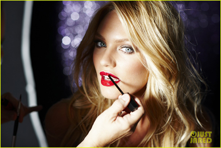 Victoria’s Secret в поддержку новой серии "Very Sexy Push Up"